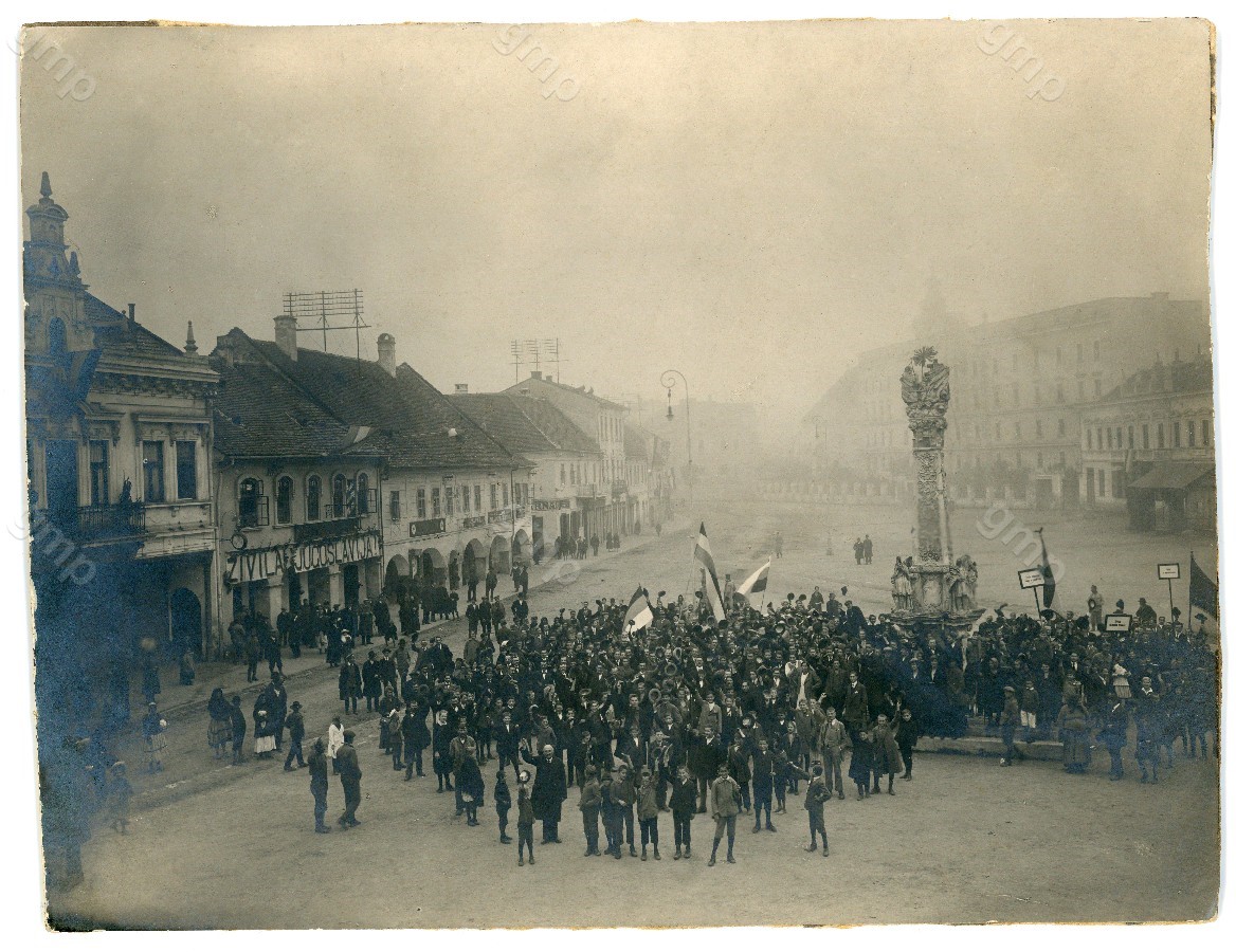 Politički miting na glavnom trgu